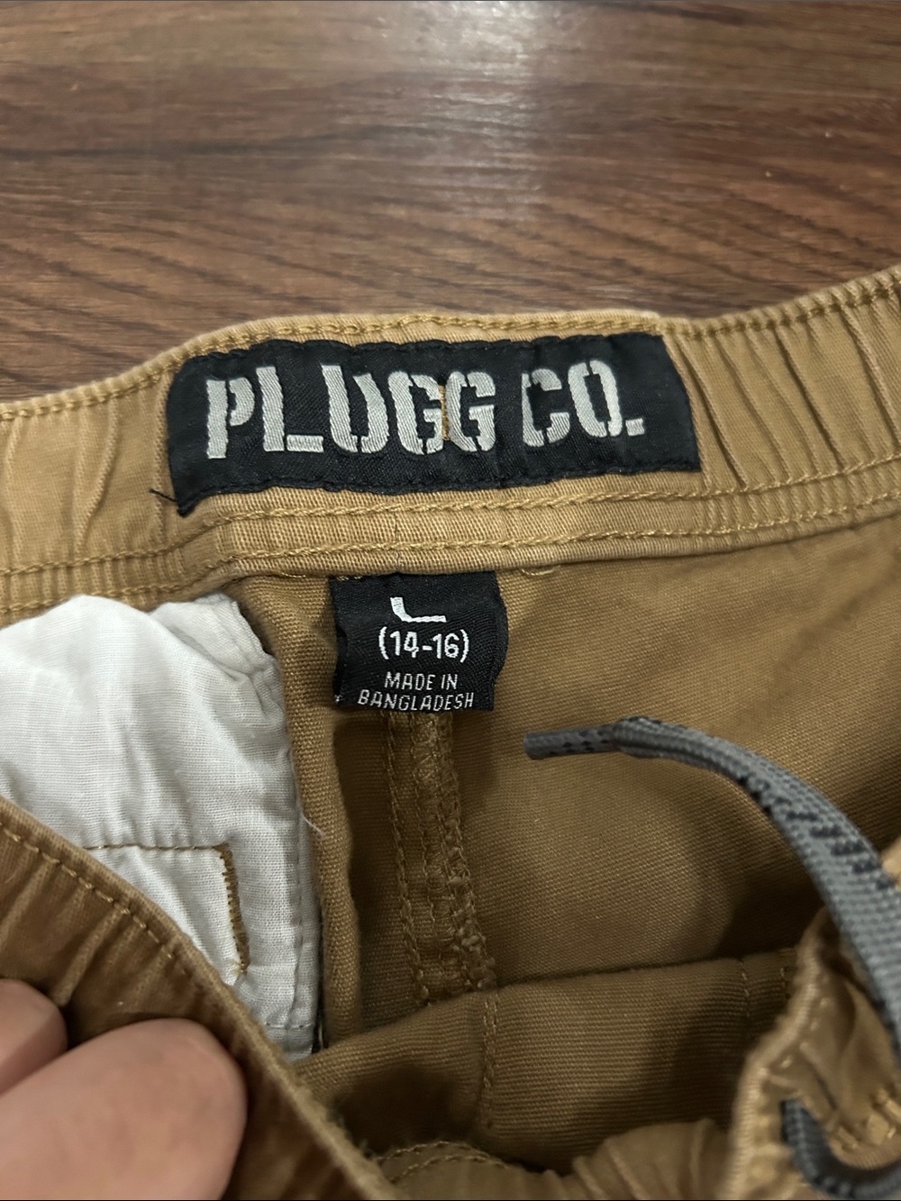 Cargos - Picture 2 of 3